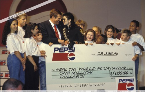 Heal The World Foundation Press Conference 1992 (3)