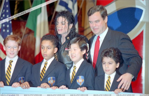 Pepsi & Heal The World Foundation Press Conference 1992 (12)