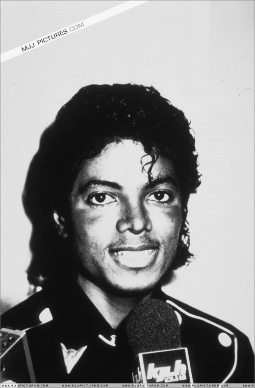 Platinium Certification for Thriller 1983 (12)