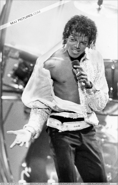 Victory Tour (170)