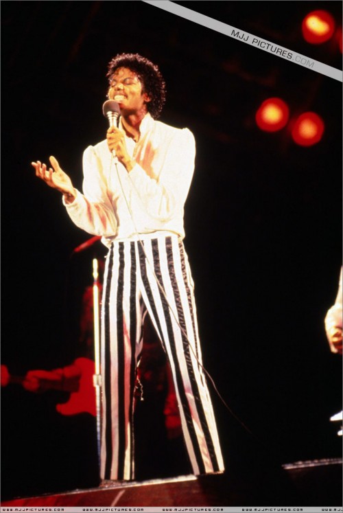 Victory Tour (200)