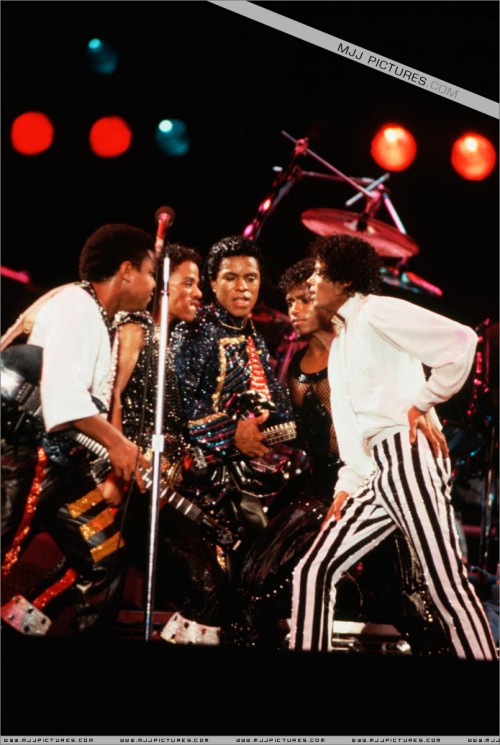 Victory Tour (208)