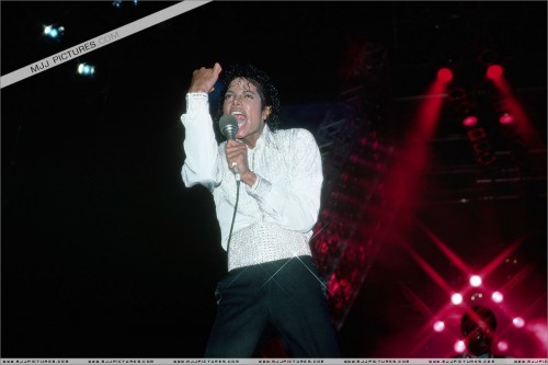 Victory Tour (213)