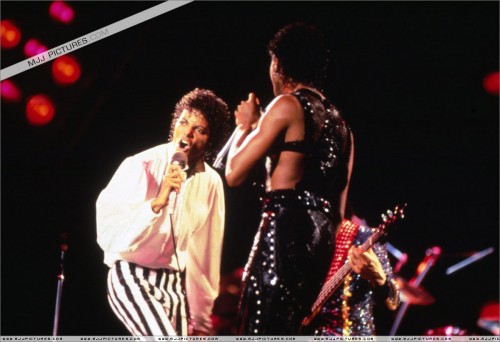 Victory Tour (215)