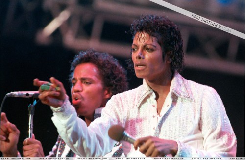 Victory Tour (216)