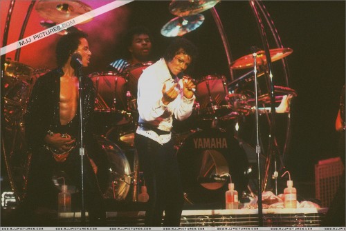 Victory Tour (235)