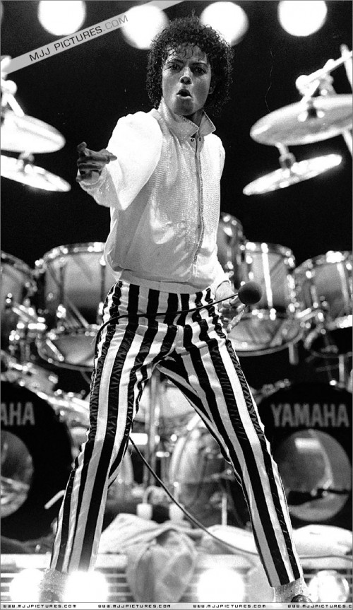 Victory Tour (240)