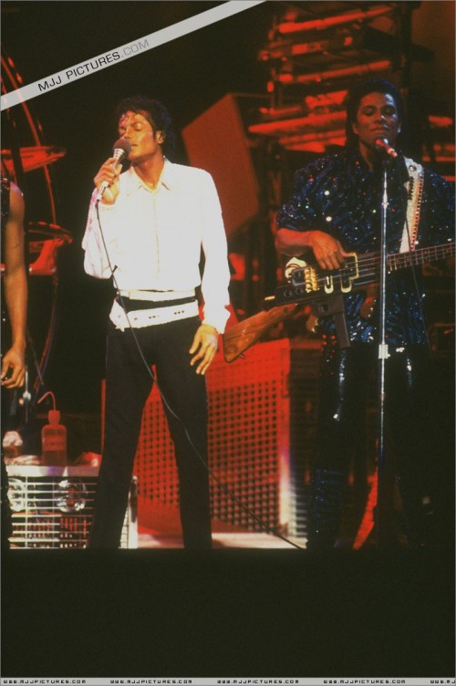 Victory Tour (248)