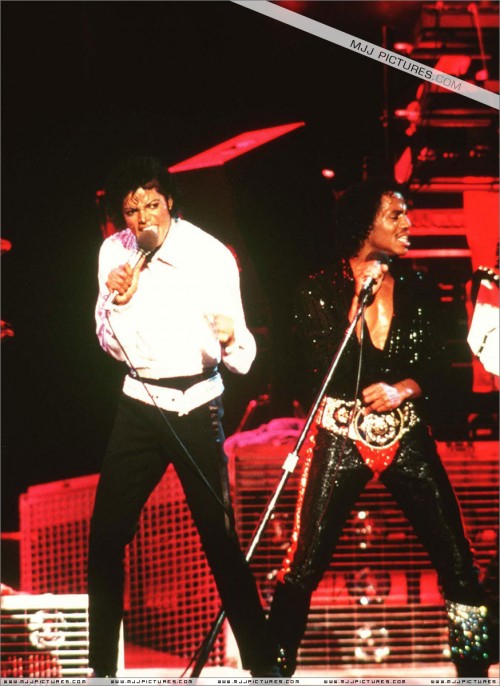 Victory Tour (249)