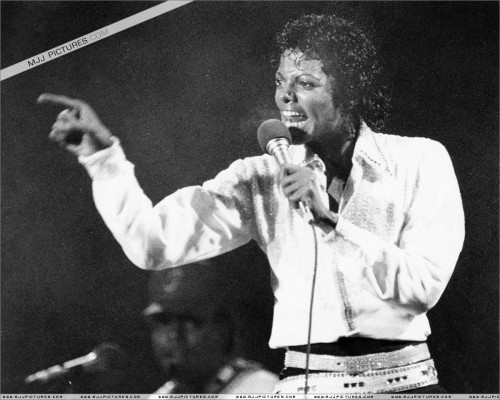 Victory Tour (253)