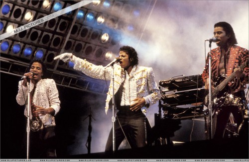 Victory Tour (3)