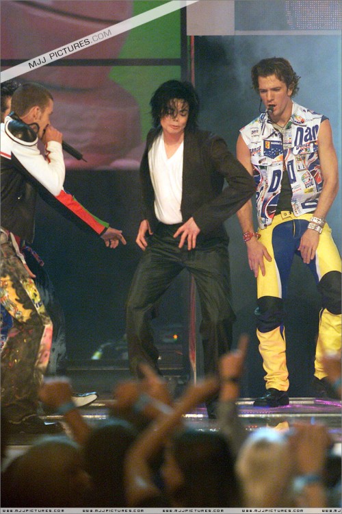 2001 The 18th Annual MTV Video Music Awards (10)
