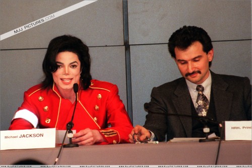 Kingdom Entertainment Press Conference 1996 (28)