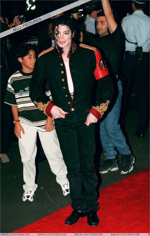 Premiere of Ghosts in Sydney 1996 (4)