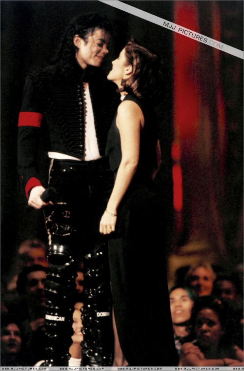 The 11th Annual MTV Video Music Awards 1994 (7)