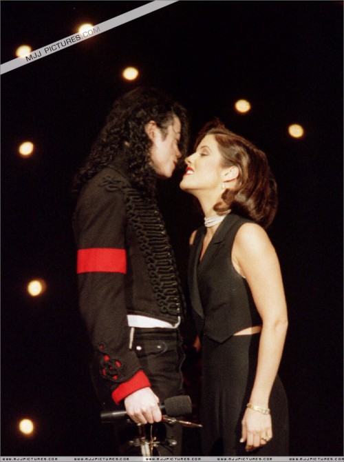 The 11th Annual MTV Video Music Awards 1994 (8)