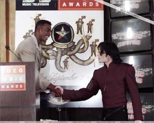 The 1995 MTV Video Music Awards Nominations (8)