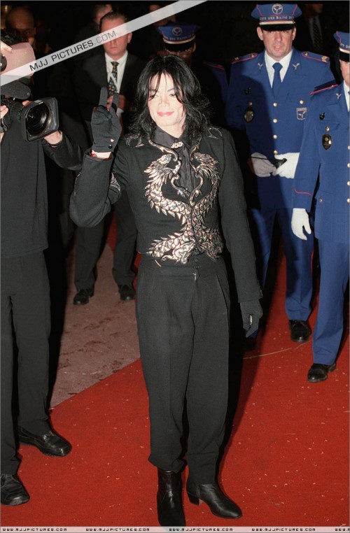 2000 The 12th Annual World Music Awards (1)