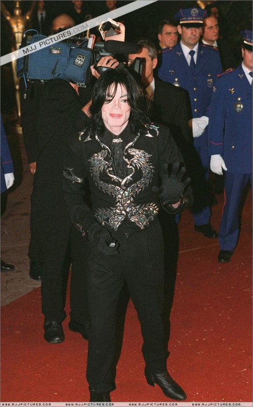 2000 The 12th Annual World Music Awards (3)