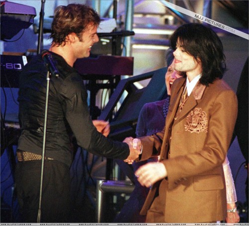 2000 The Carousel Of Hope (6)