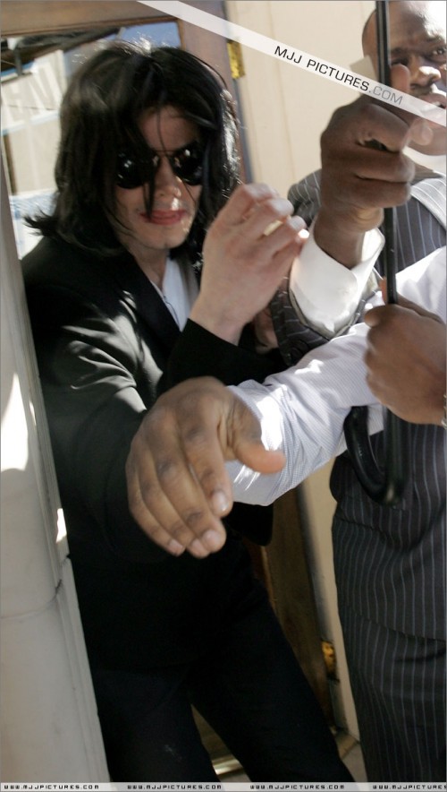 Michael shopping in Beverly Hills 2008 (48)